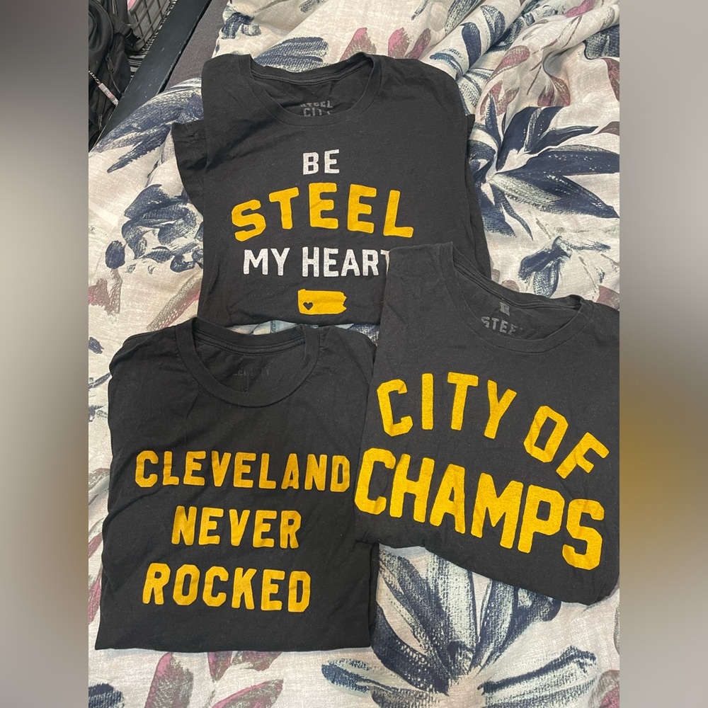 Steel City Pittsburgh tees, size L